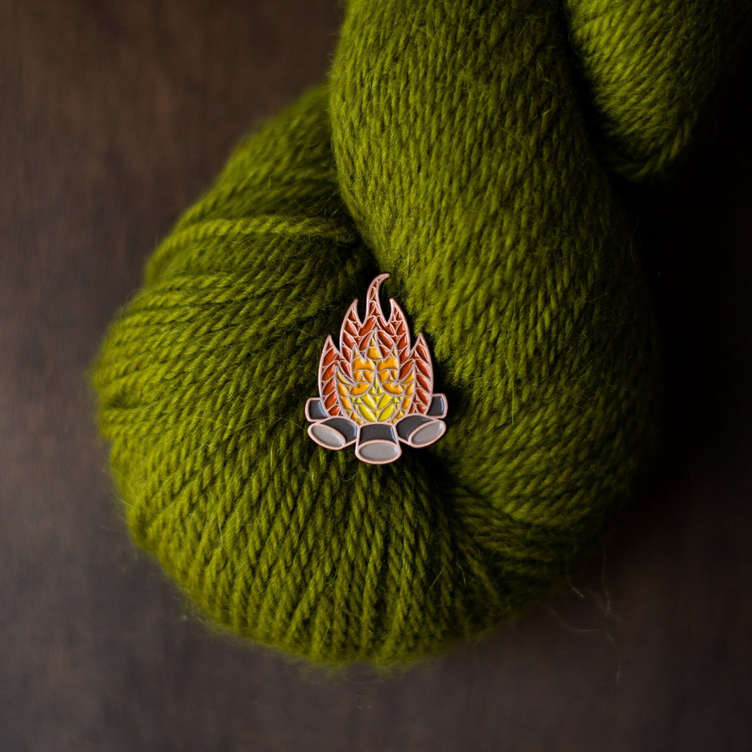 Campfire knitting enamel pin